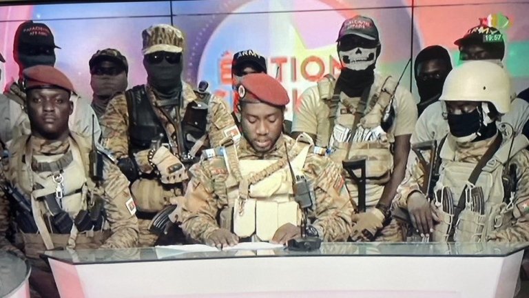 Lt Col Paul-Henri Damiba has been deposed, an army captain in Burkina Faso declared on state television.